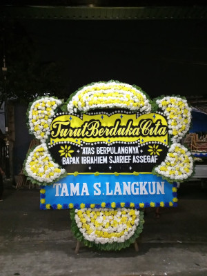Papan Bunga Duka di Bangunharjo
